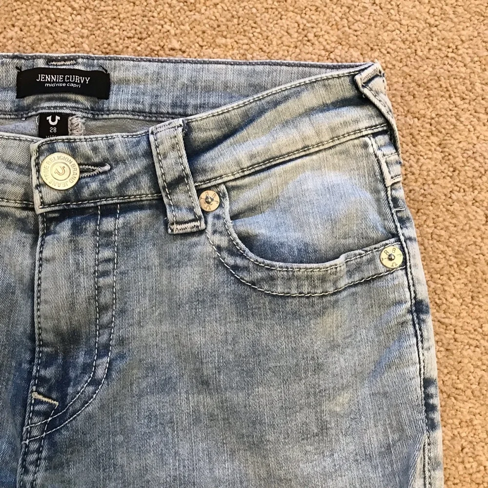 True Religion Denim Blue Jeans Women Size 6 Waist 28 Jennie Curvy Mid Rise Capri - Picture 9 of 14